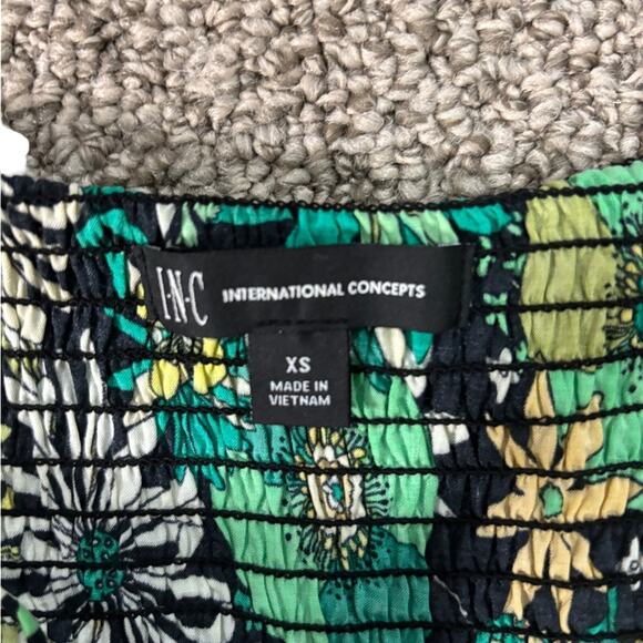 INC Floral Black and Green Cold Shoulder Crop Top - Size XS - Picture 2 of 2
